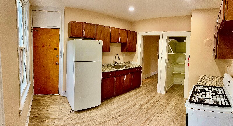 Building Photo - 62 Cambridge St