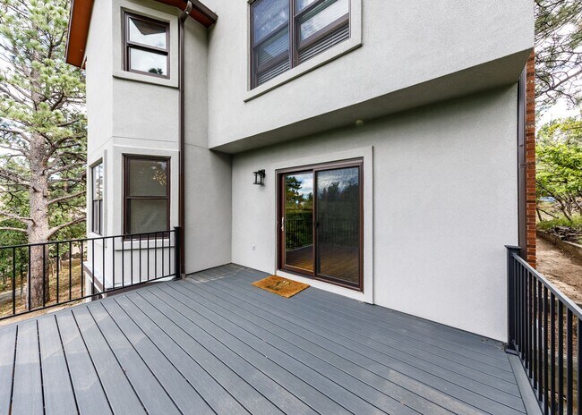 Building Photo - 70 Beckwith Dr