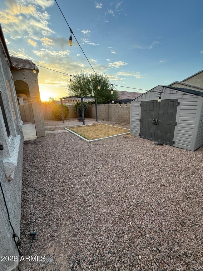 Building Photo - 41326 W Jenna Ln