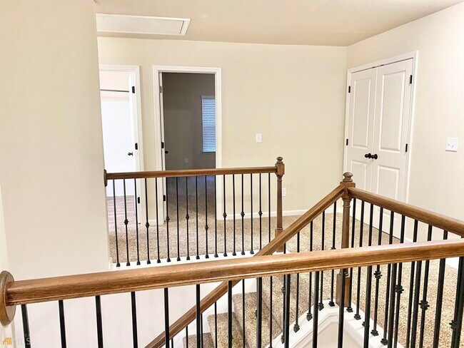 Building Photo - 5210 Black Bear Trail