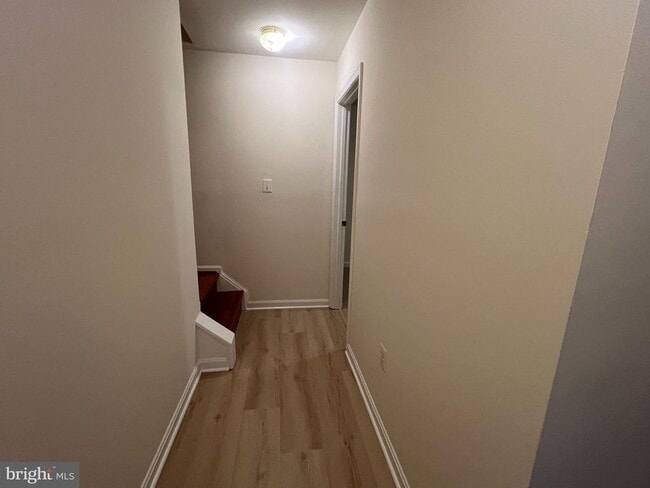 Building Photo - 8922 Royal Astor Way