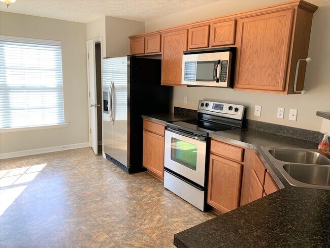 Building Photo - 2034 Victory Gallop Ln