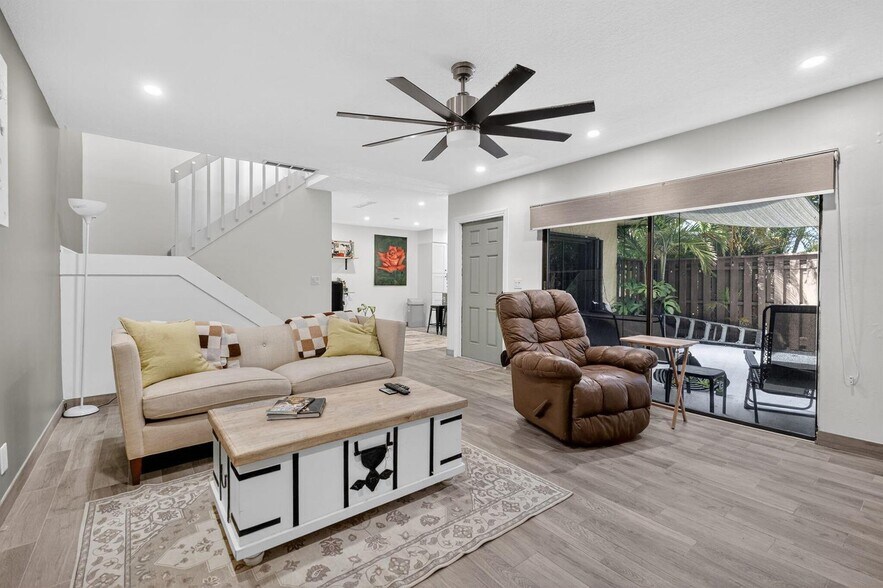 Building Photo - 110 N Delaware Blvd