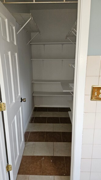 Building Photo - 1244 50th Ct