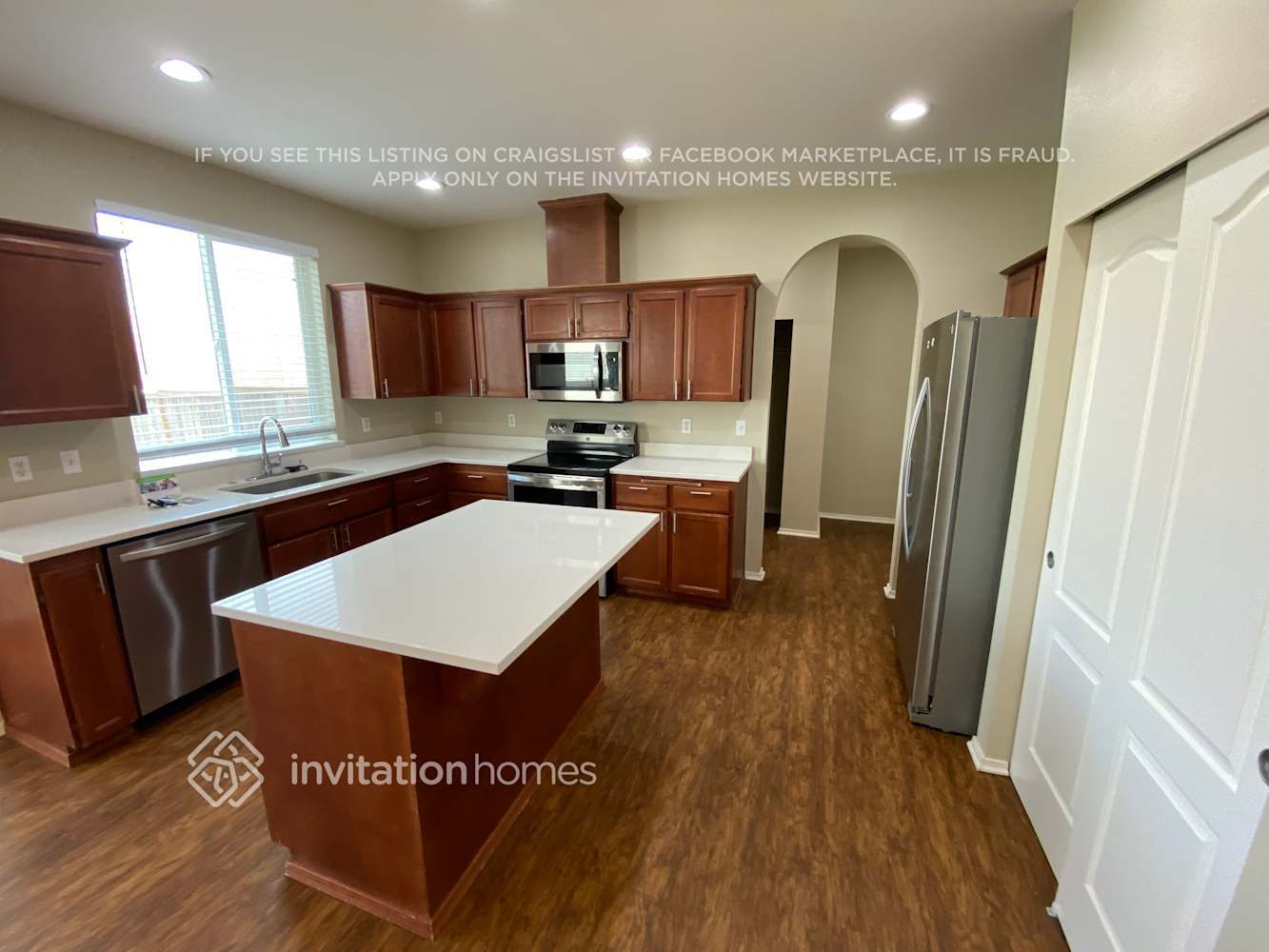 Building Photo - 209 Phoenix Ave SW