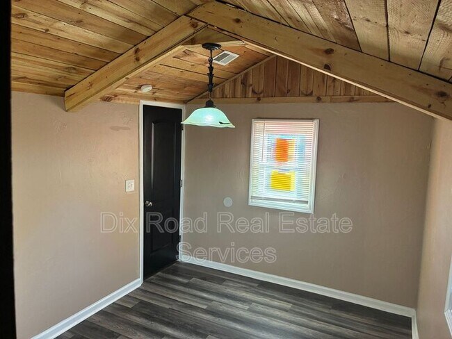 Building Photo - 2121 Culver Ave