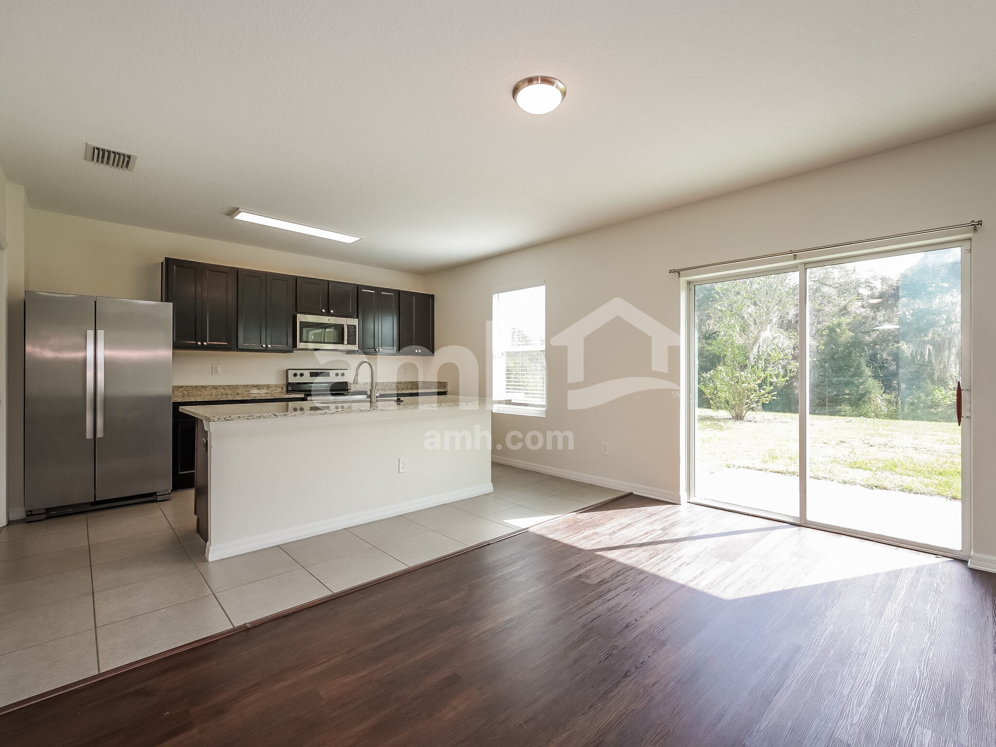 Building Photo - 35900 Jenny Lynne Cir