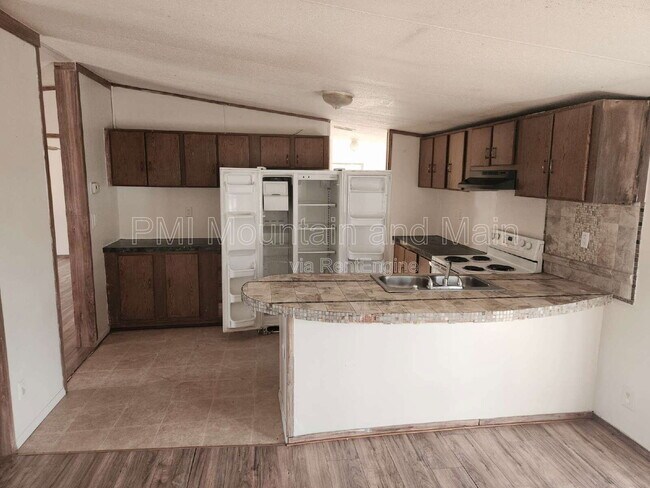 Building Photo - 17 Misty Mountain Way