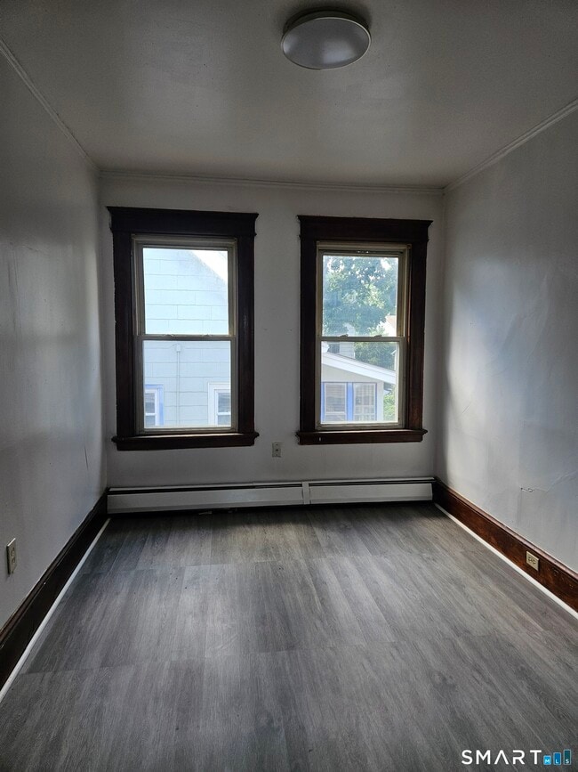Building Photo - 48 Poplar St
