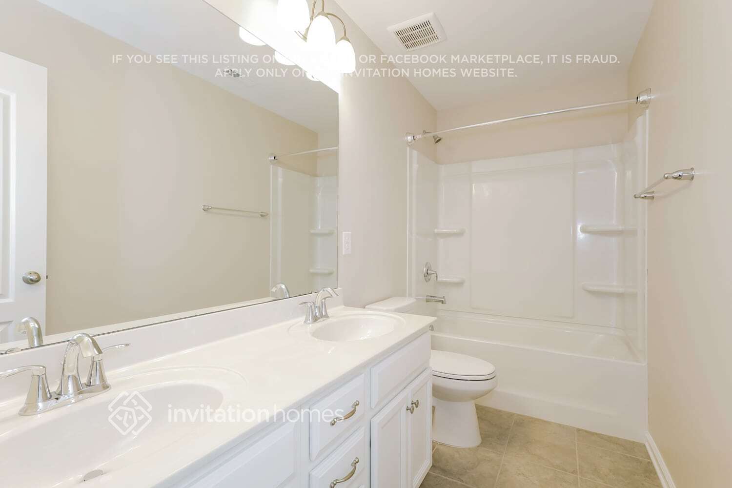 Building Photo - 16020 Hammersmith Farm Dr