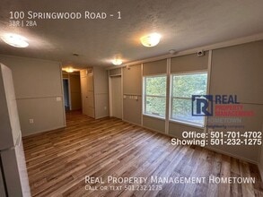 Building Photo - 100 Springwood Rd