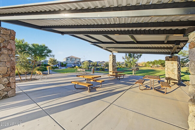 Building Photo - 5987 N 191st Dr