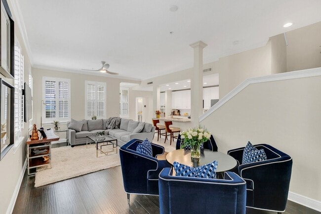 Building Photo - Beautiful Baldwin Park Orlando Town Home