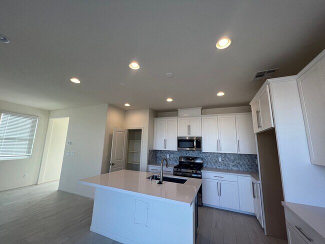Building Photo - Charming 3BR House in North Las Vegas
