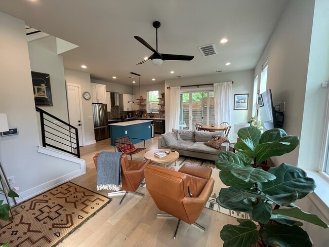 Primary Photo - 3507 Oak Springs Dr