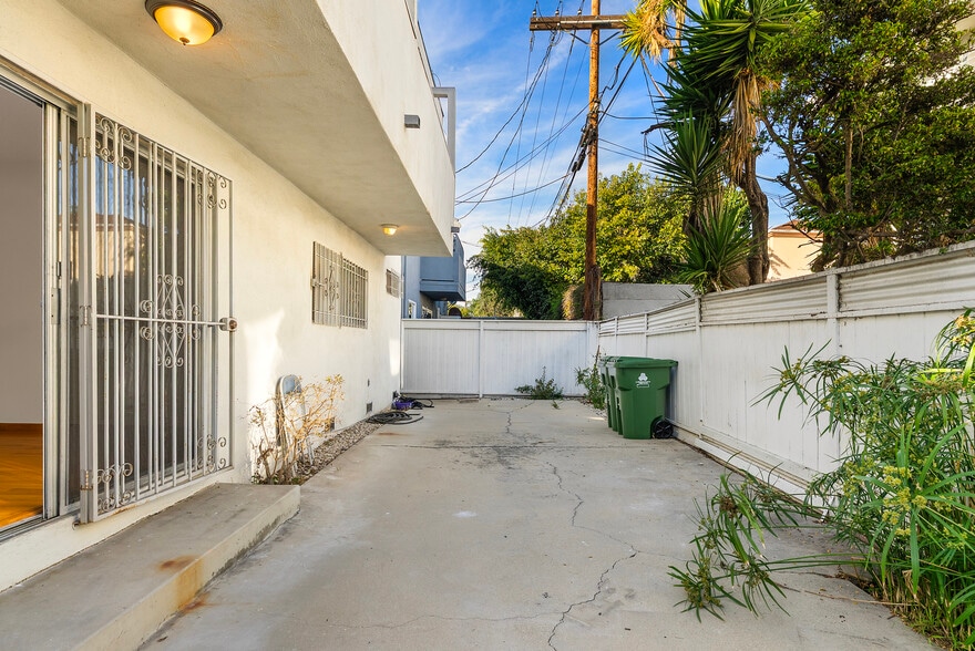 Building Photo - 824 S Shenandoah St