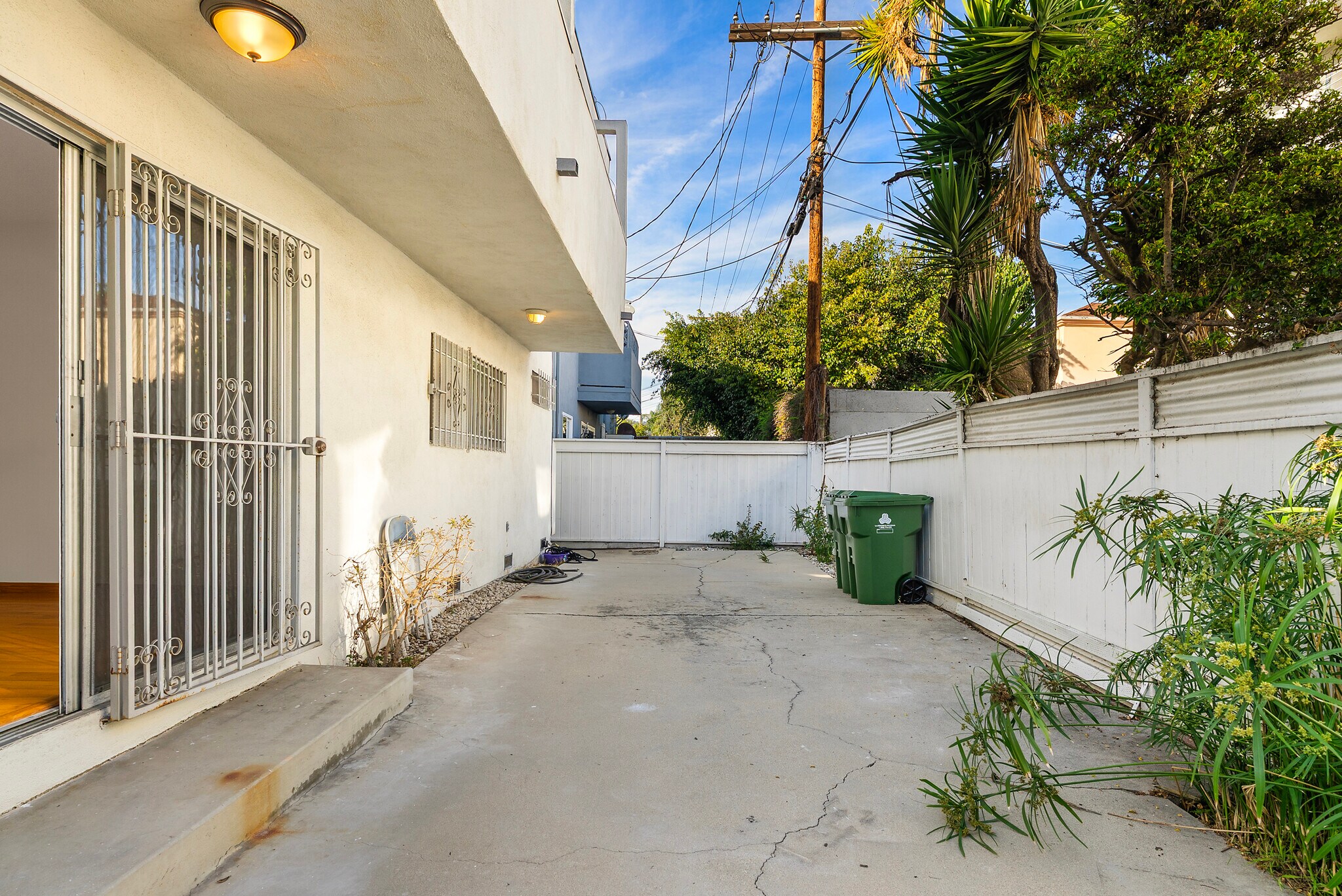 Building Photo - 824 S Shenandoah St