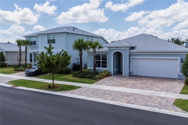 Primary Photo - 12300 SW Myrtle Oak Dr