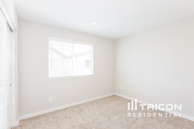Building Photo - 28209 Cookhouse Ln