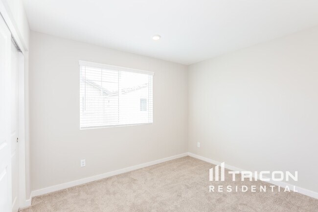 Building Photo - 31615 Willowood Way
