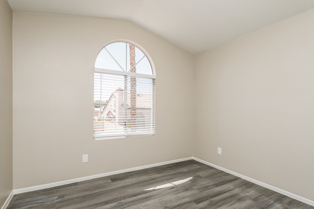 Building Photo - 1733 Autumn Rust Dr