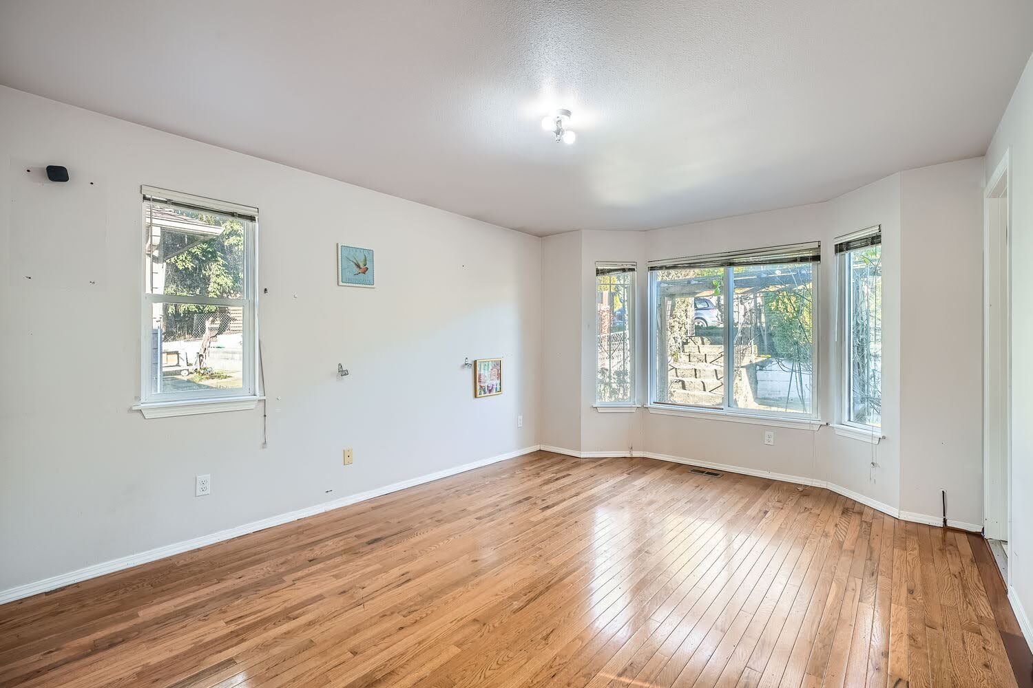 Building Photo - 5525 Renton Ave S