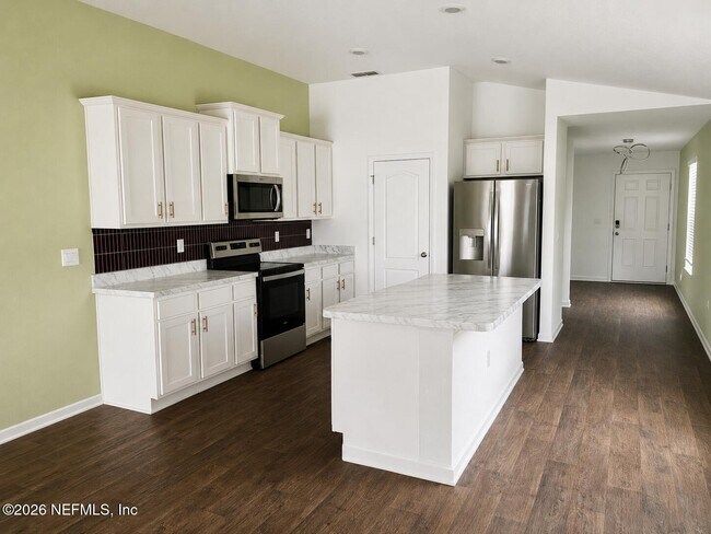 Building Photo - 12450 Russian Olive Rd