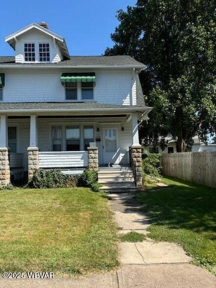 Building Photo - 1118 Mulberry St