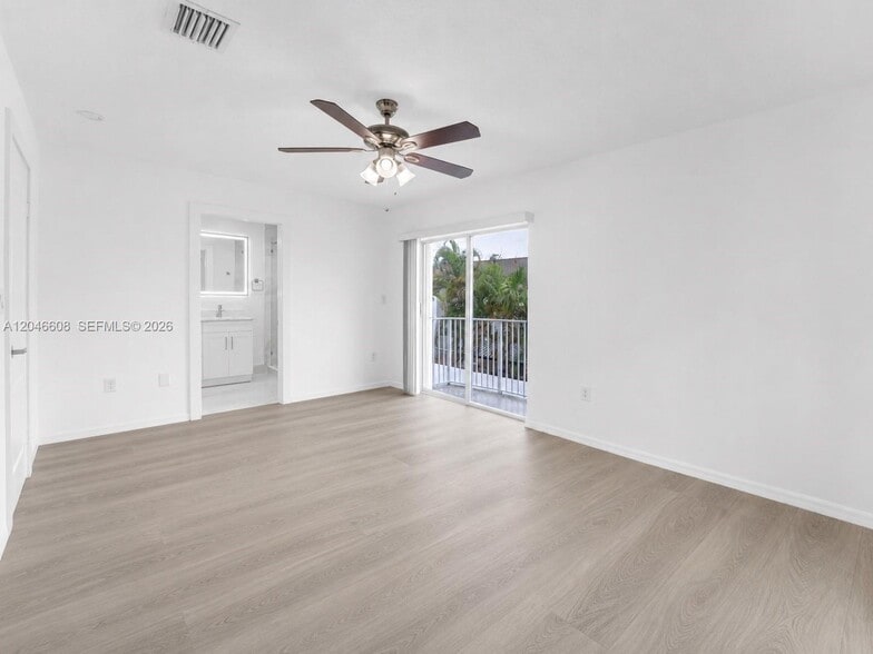 Building Photo - 2802 SW 128th Way