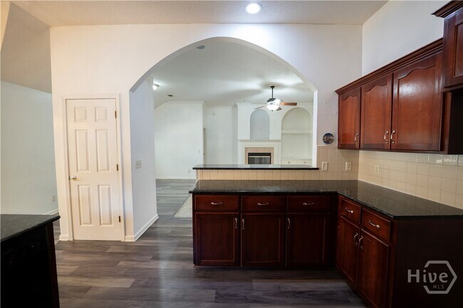 Building Photo - 28 Dunnoman Dr