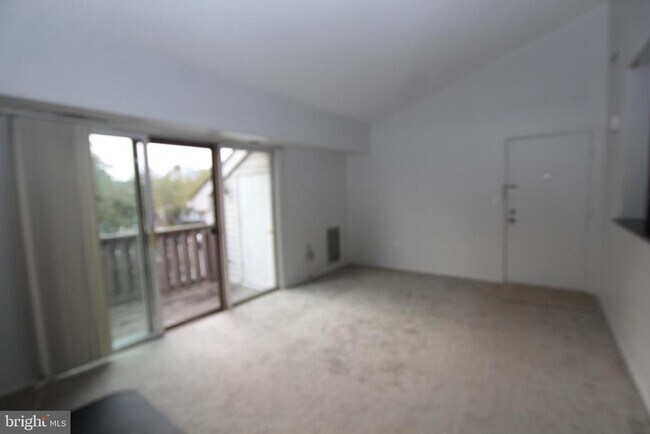 Building Photo - 2114 Aspen Dr