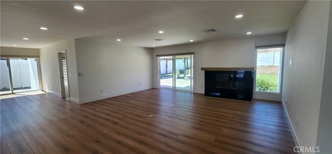 Building Photo - 15608 Cristalino St