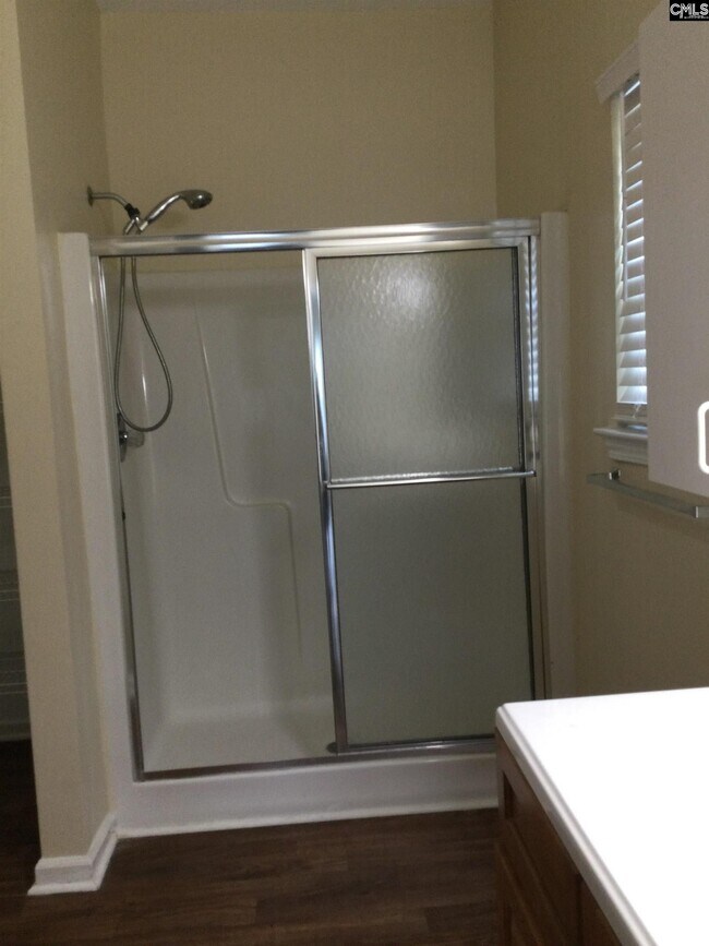 Building Photo - 13 Coachmen Ct