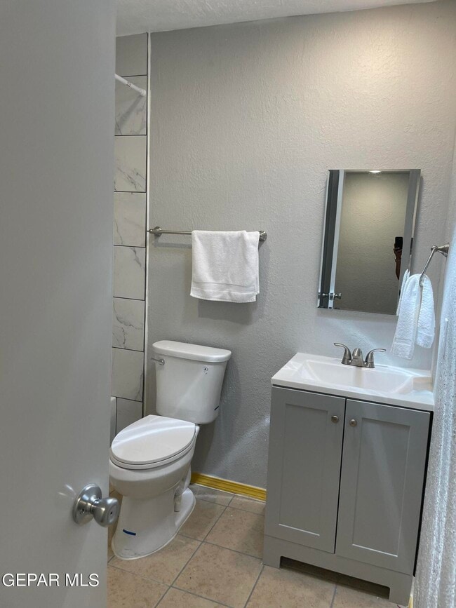 Building Photo - 10604 Fieldrock Ct