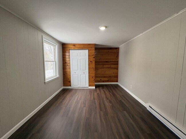 Building Photo - 28 Bartlett St