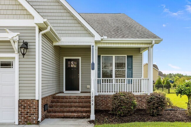 Building Photo - Blair Farms Home available for Long Term R...