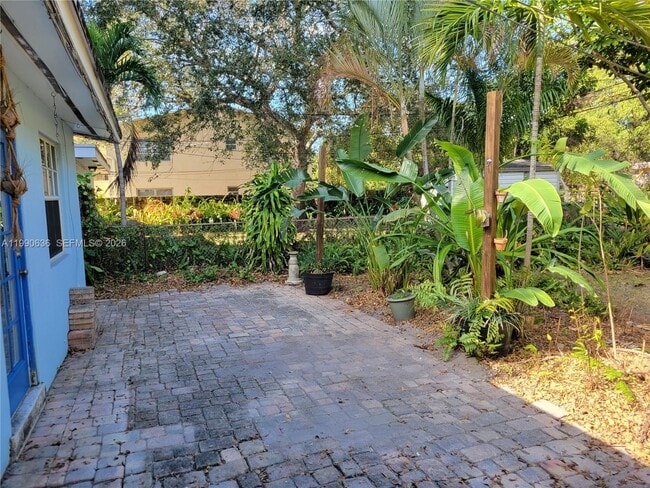 Building Photo - 125 NW 25th St