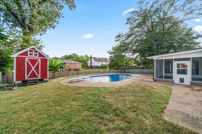 Building Photo - 7559 Cross Village Dr
