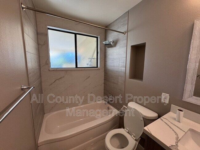 Building Photo - 70181 Sun Valley Dr