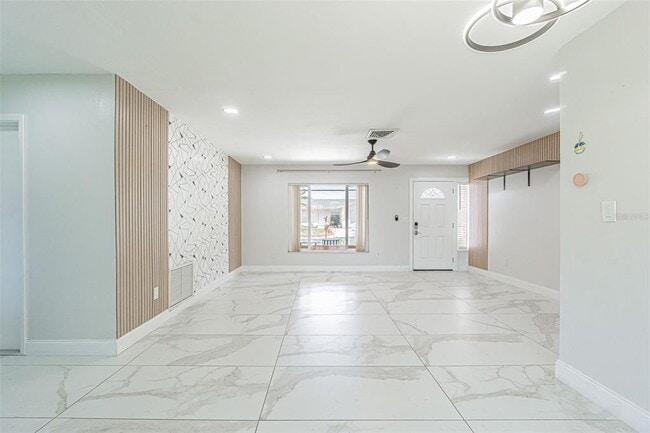 Building Photo - 8024 Las Cruces Ct