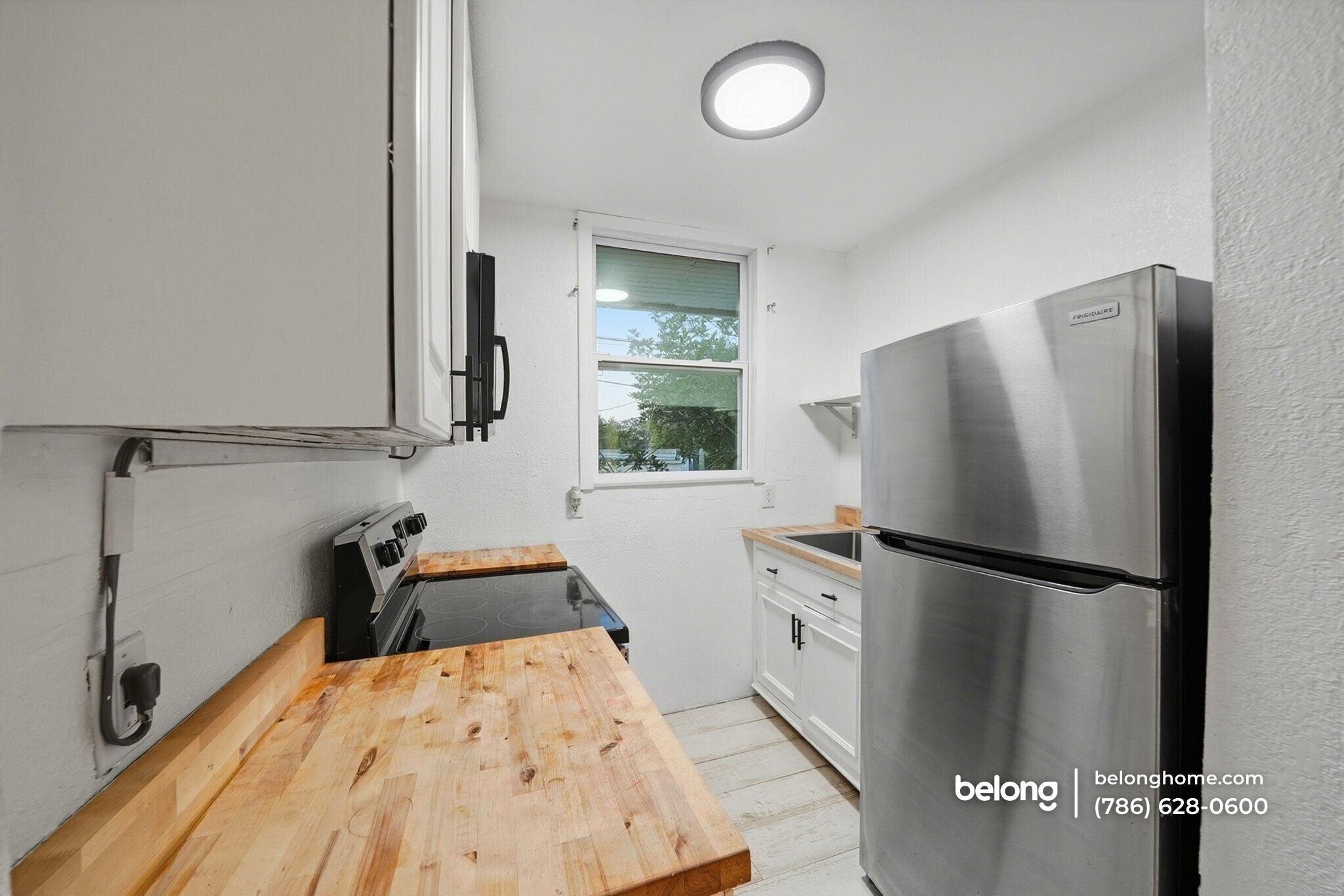 Building Photo - 1226 Easter Ave