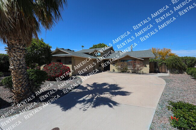 Building Photo - 8556 E Keim Dr