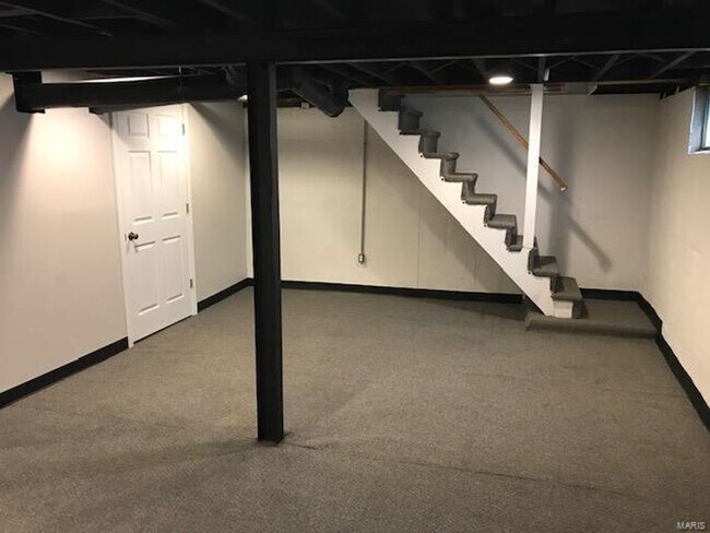 Building Photo - 1509 Comet Dr
