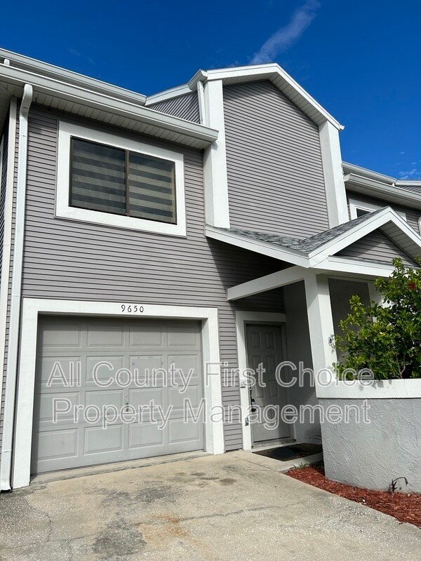 Primary Photo - 9650 Tara Cay Ct