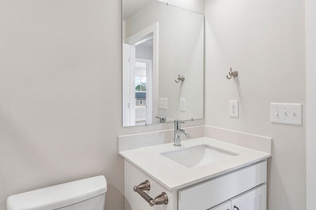 Building Photo - Brand new home in a great location central to all of Tri-Cities