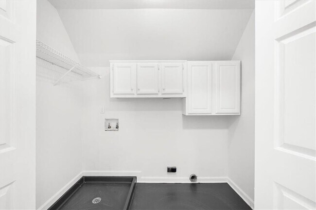 Building Photo - 11215 Highfield Chase Dr