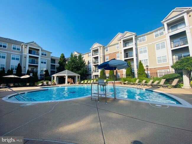 Building Photo - 12929 Centre Park Cir