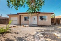 Building Photo - 5932 Avenida La Barranca NW