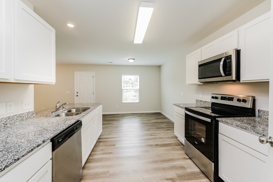 Building Photo - 4324 Shadi Green Ln