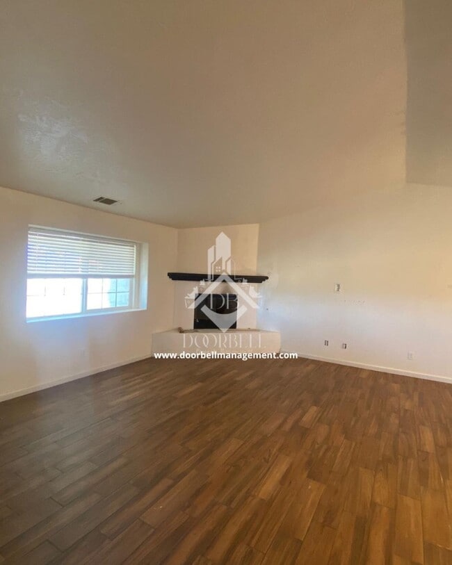 Building Photo - 7310 Del Monte Ave